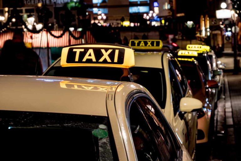 Taxis in der Kölner Innenstadt